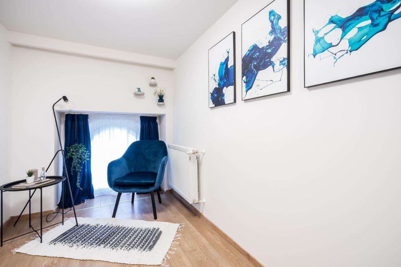 Bpr Luxurious & Stylish Duplex Apartament